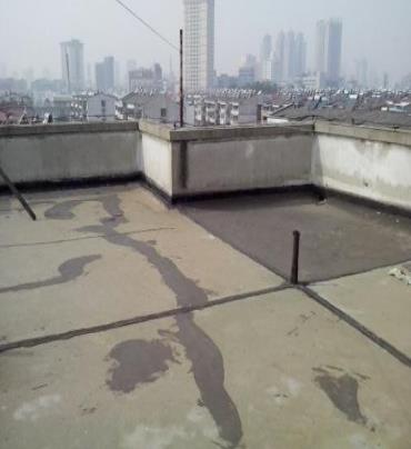 淮南漏水维修 楼顶漏水是什么原因，楼顶漏水维修方法是什么?
